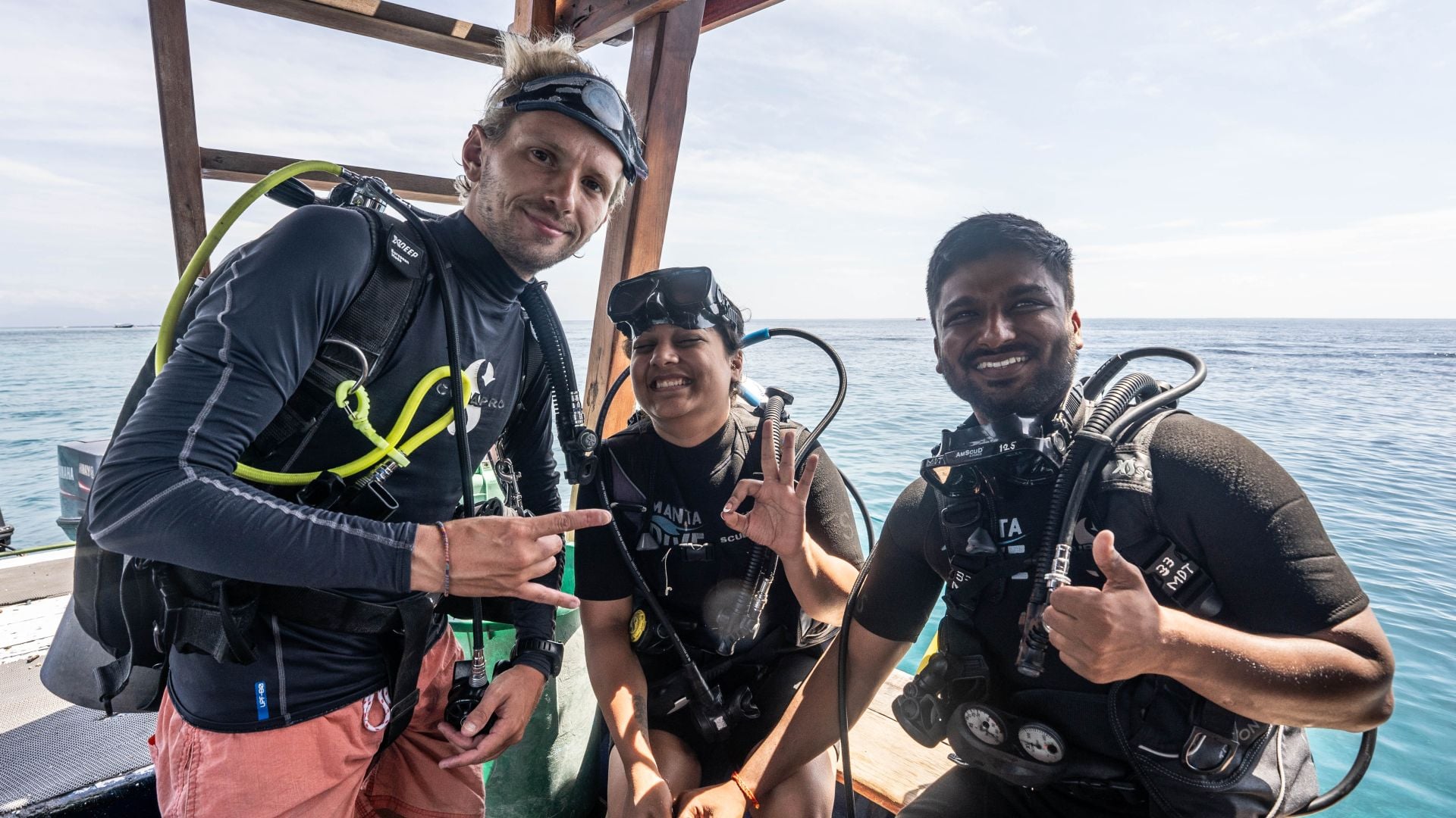 boat pic discover dive
