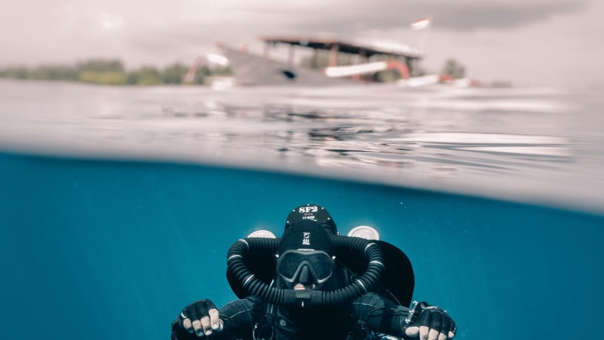 SF2 rebreather diving - Manta Dive Gili T Tech