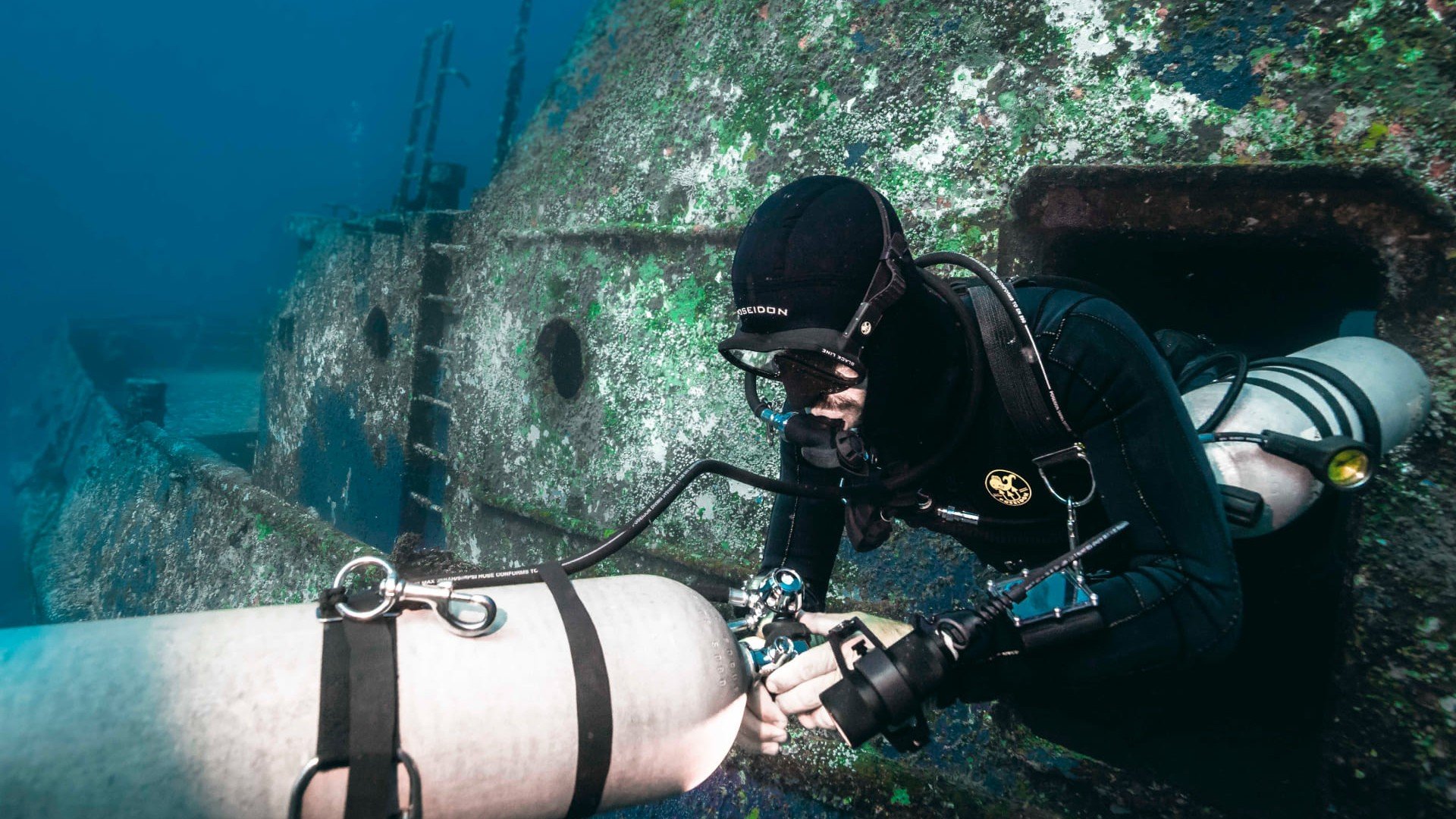 sidemount wreck dive - Manta Dive Tech Gili T