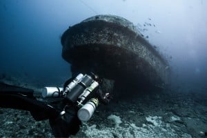 wreck diving - Manta Dive Tech Gili T
