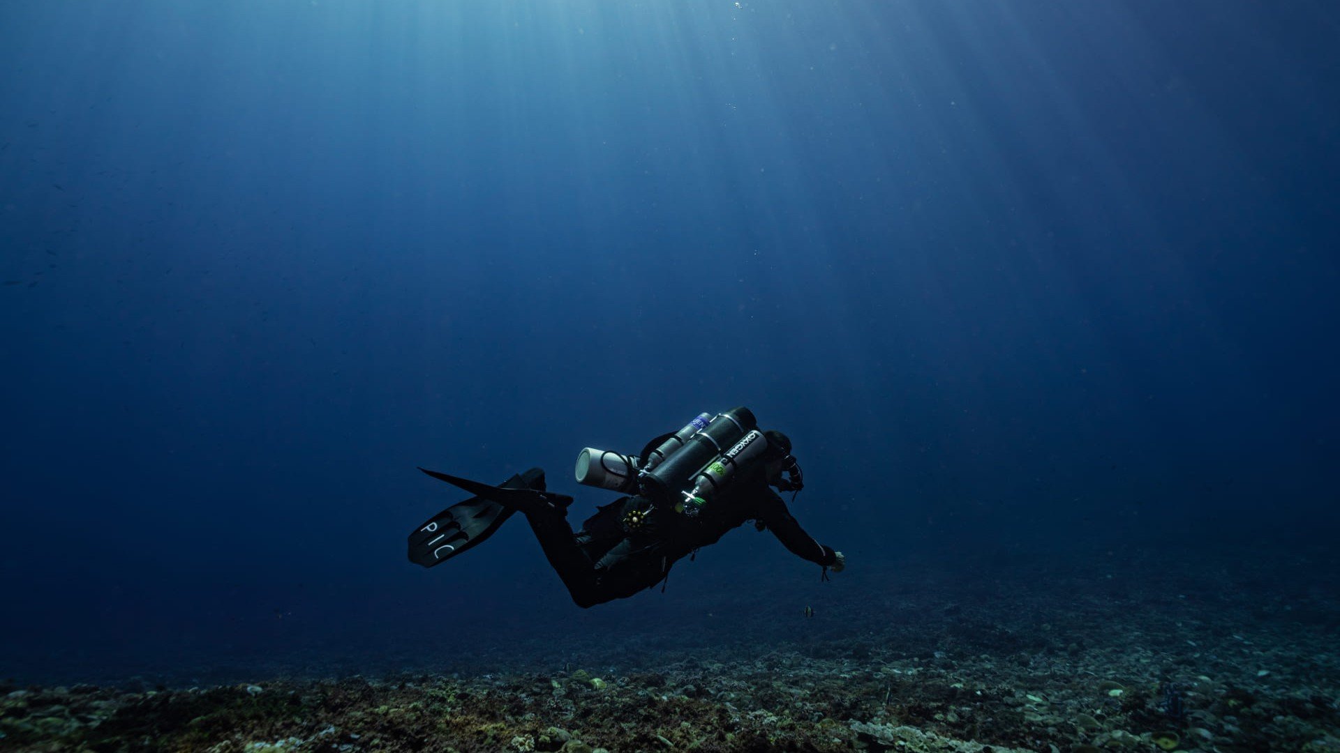 rebreather exploration - Manta Dive Tech Gili T